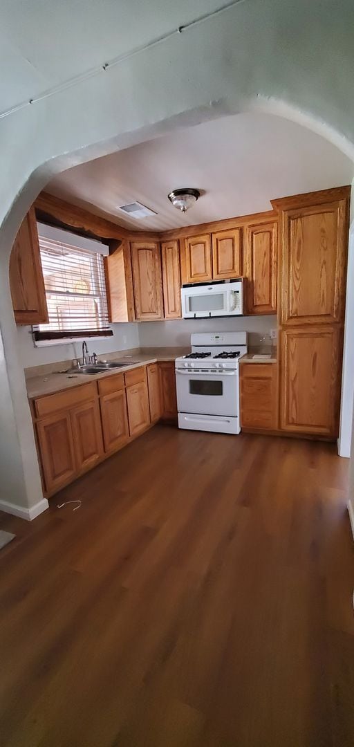 Building Photo - Charming Exeter home coming soon