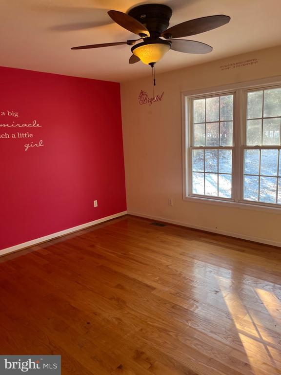 Foto del edificio - 20404 Gum Tree Rd