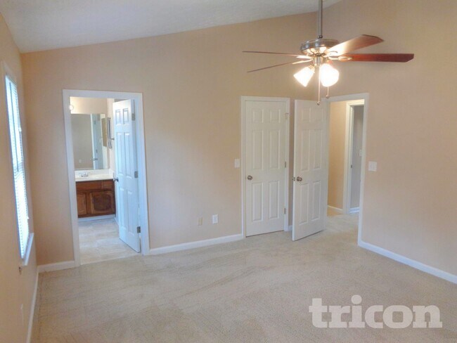 Foto del edificio - 730 Sugar Springs Ln SW