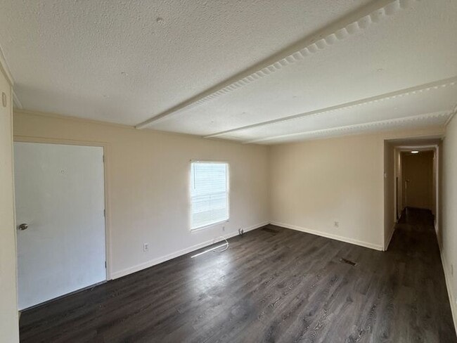 Building Photo - T.R. Lawing Realty Property