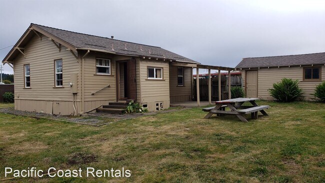 Foto del edificio - 2 br, 1 bath House - 1567 Railroad Drive