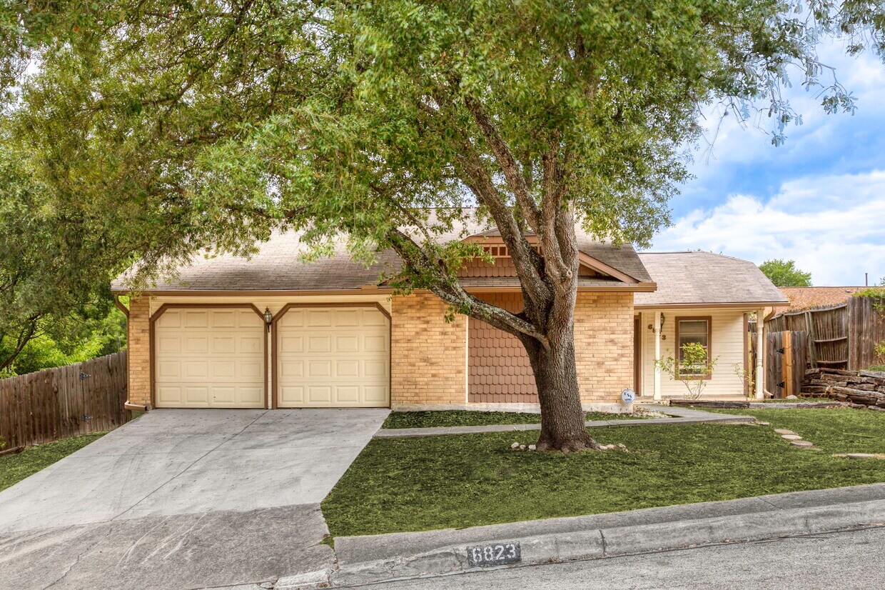 Foto principal - 6823 Hillside Peak
