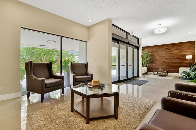 Building Photo - 6815 Willow Wood Dr