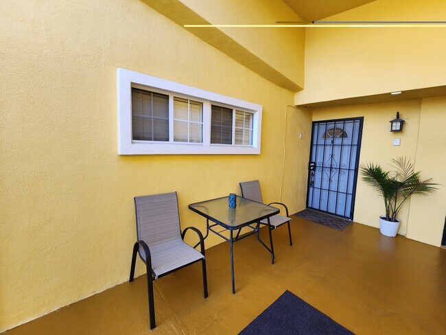 Foto del edificio - 5941 Whitnall Hwy