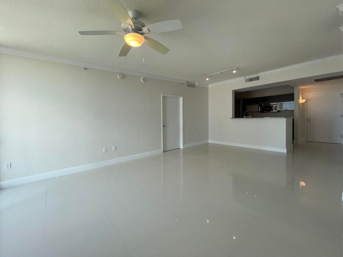 Primary Photo - 550 Okeechobee Blvd