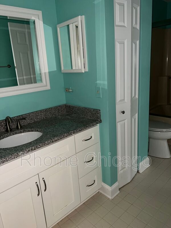 Foto del edificio - 1008 N Knollwood Dr
