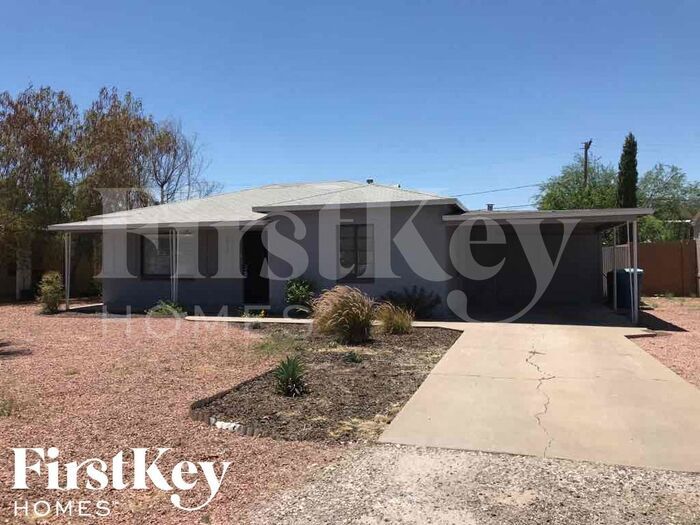 Foto principal - 2417 E Earll Dr