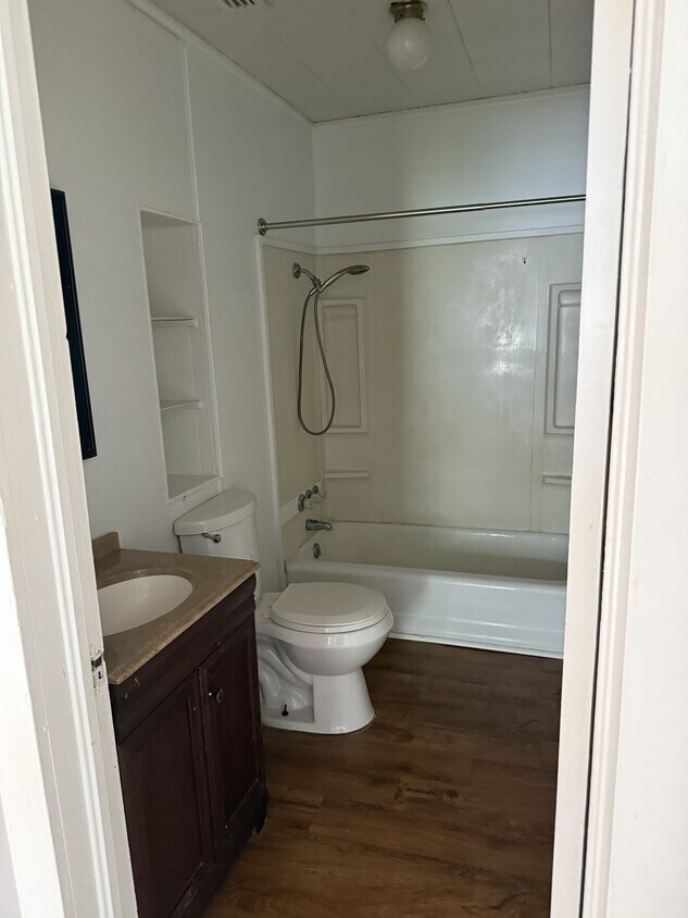 Foto principal - 4387 Kelson Ave