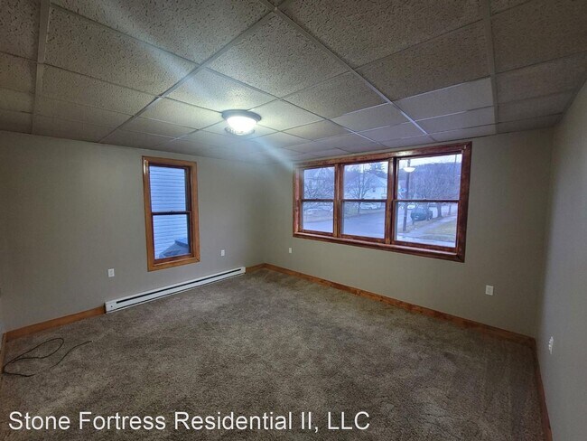 Foto del edificio - 3 br, 1.5 bath House - 861 Memorial Ave