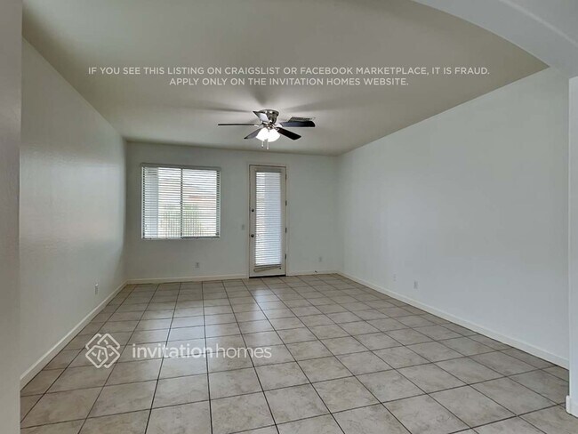 Foto del edificio - 23698 W Ripple Rd