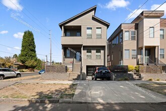 Building Photo - 5489 N Bowdoin St