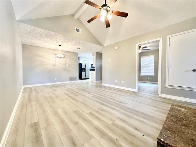 Building Photo - 1002 Bull Run St