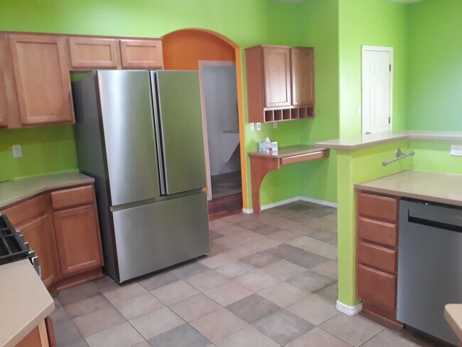 Foto del edificio - 9219 Cinder Pl NW