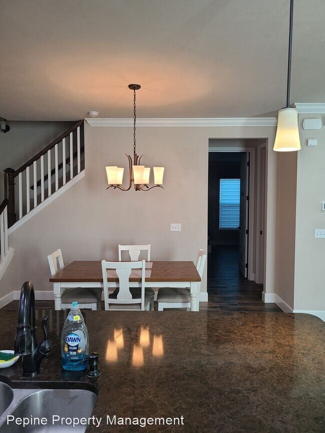 Building Photo - 3 br, 3 bath House - 1202 NW 137th Way