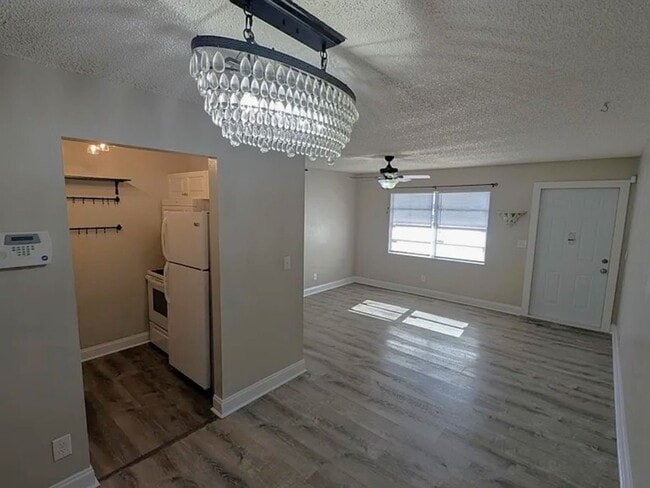 Photo - 24862 US Hwy Apartment