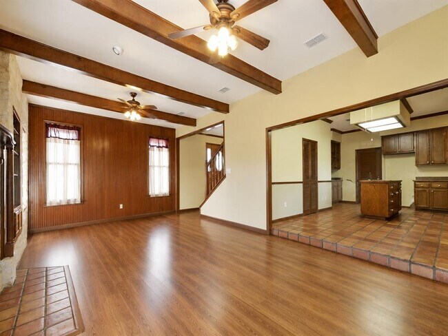 Foto del edificio - 431 Berry Ln