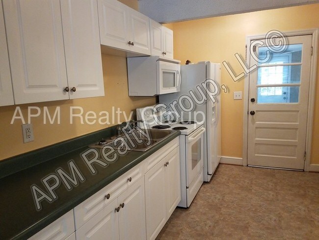 Foto del edificio - Charming West Columbia Home