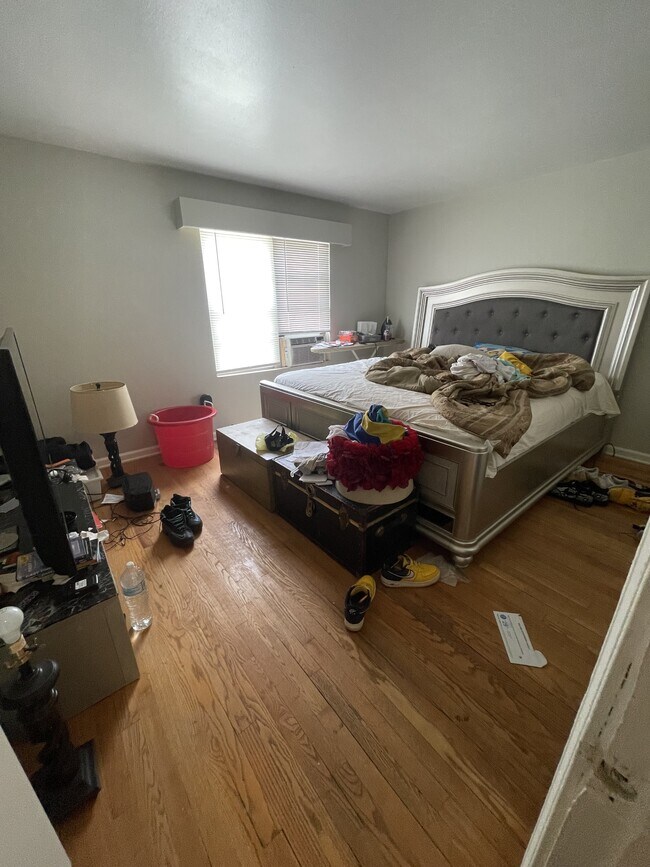 Foto del edificio - 7344 Wayne Ave