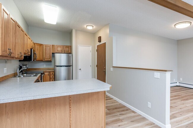 Building Photo - 5125 Rhyner Ct
