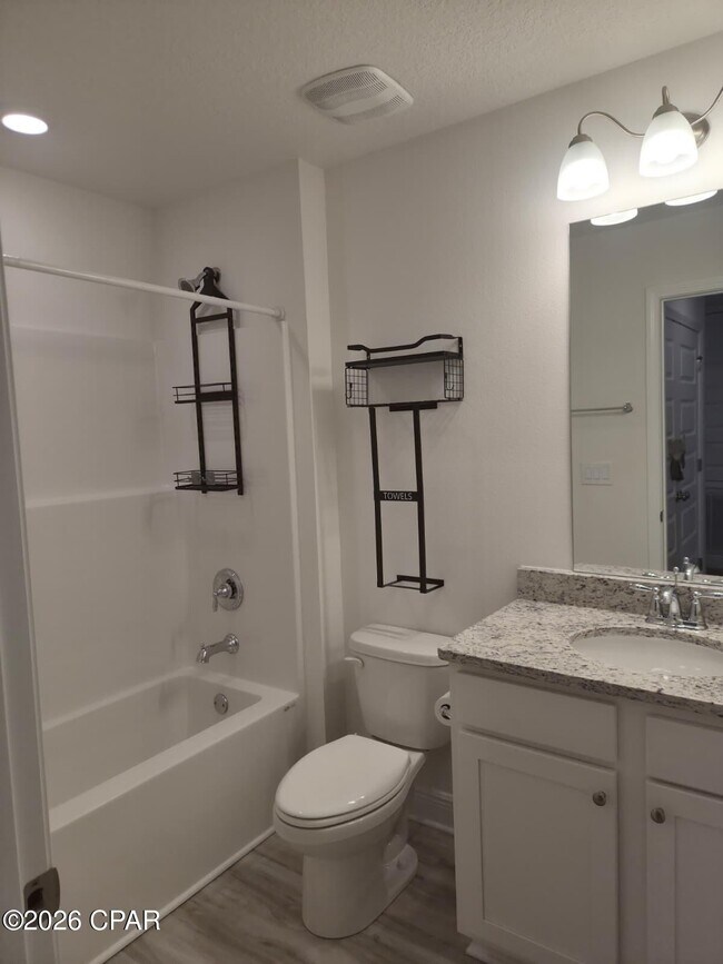 Foto del edificio - 460 Melrose Wy