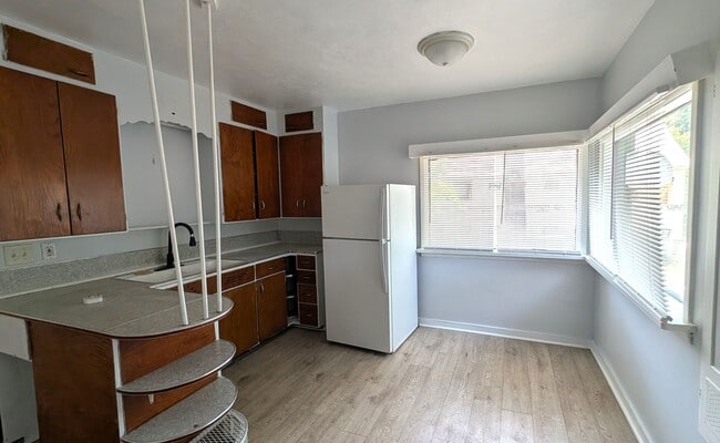 Building Photo - 3017 Sanford St
