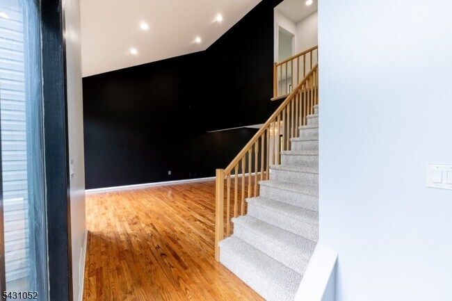 Foto del edificio - 9 Wick Ln