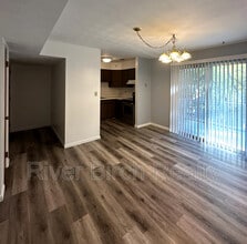 Building Photo - 525 W Cook St