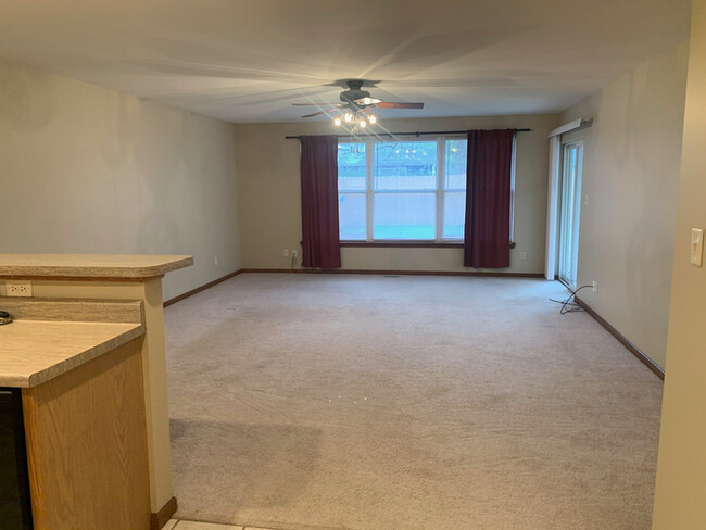Building Photo - Duplex Unit in Northwest Peoria