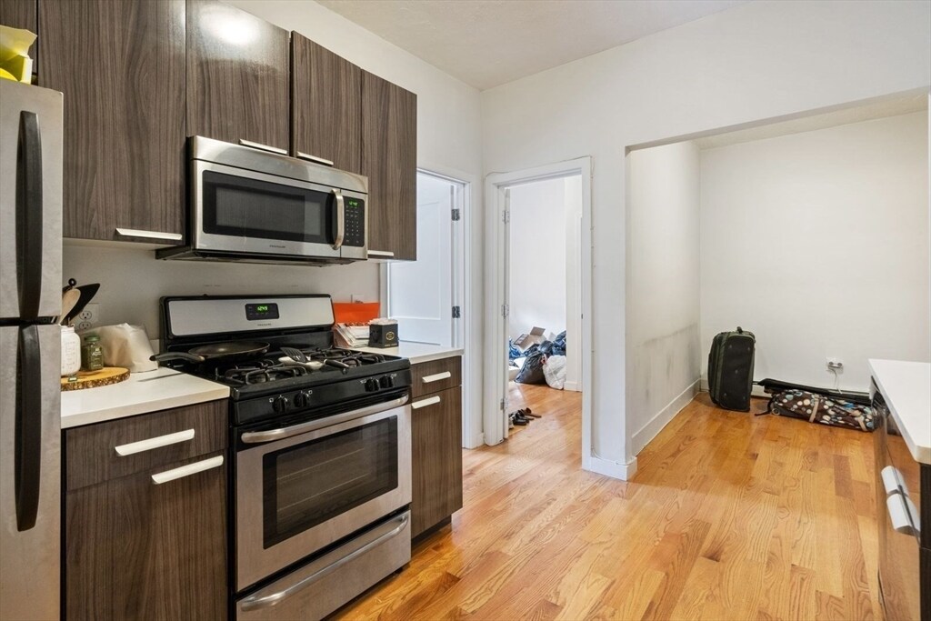 Foto principal - 155 Salem St