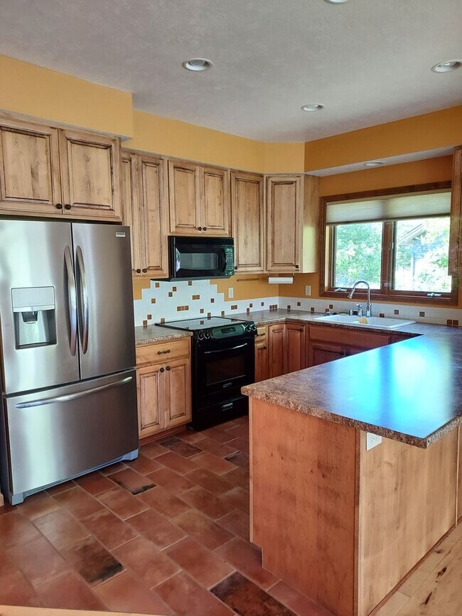 Foto del edificio - 3 bed 2 bath Condo in Bozeman