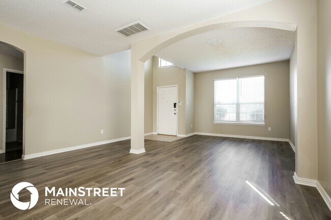 Foto del edificio - 533 Autumn Park Ct