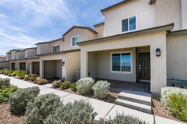 Building Photo - 6184 Rathbone St