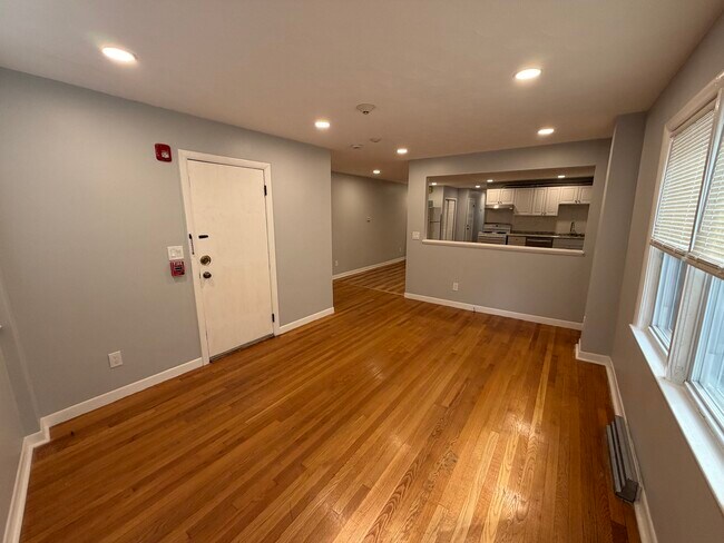 Foto del edificio - 308 Summer St