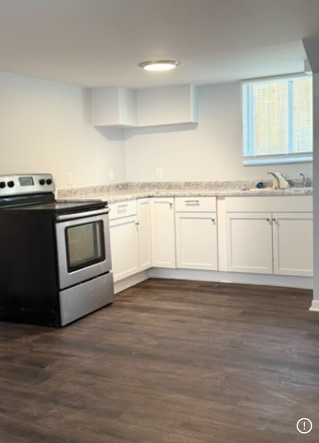 Building Photo - 1022 Byrd Ave