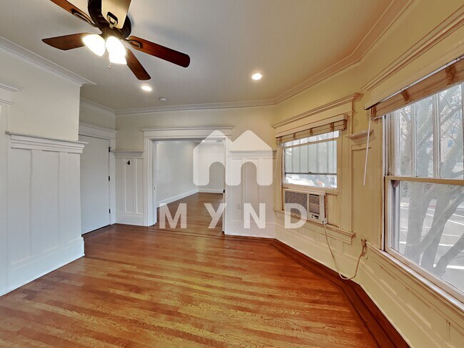 Foto del edificio - 827 14th St Apt B