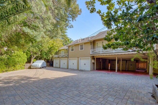 Interior Photo - Bellevue Apartments