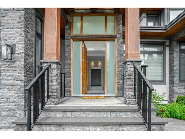 Building Photo - 10993 Lyon Rd