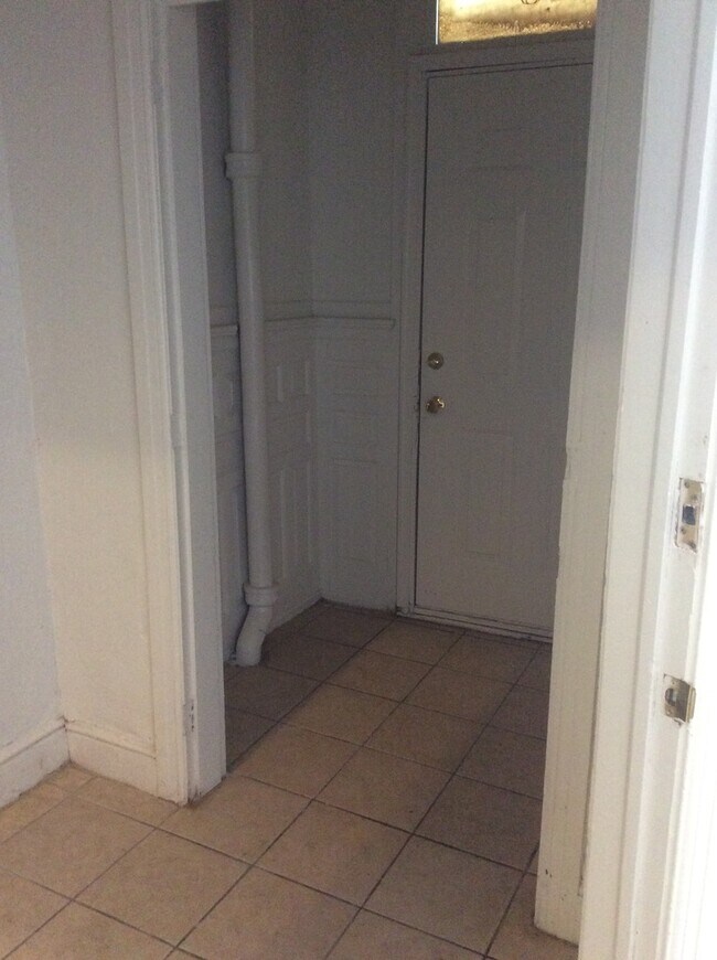 Foto del edificio - Available Now! Oldtown East Neighborhood! ...