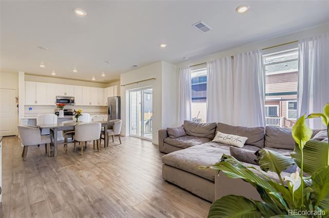 Foto del edificio - 625 Aspen Ave