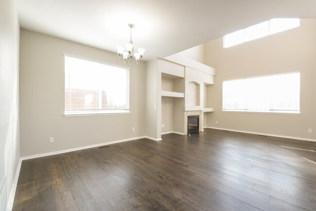 Foto del edificio - 12812 Newport Way