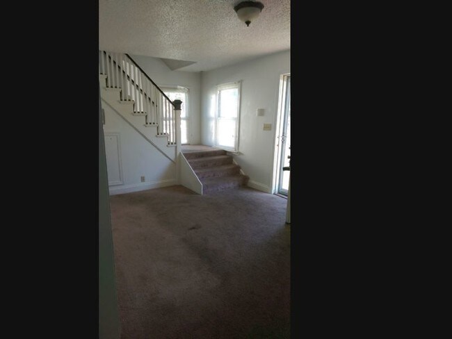 Building Photo - Norfolk house for rent - Brest Avenue