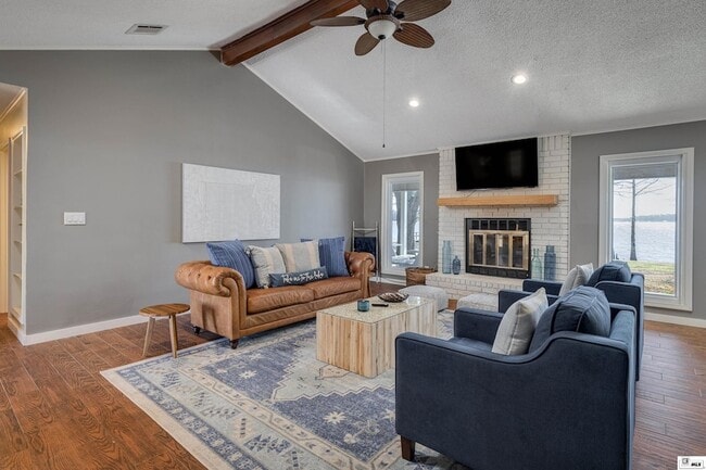 Foto del edificio - 1589 Terral Island Rd