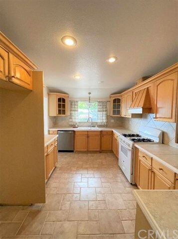 Building Photo - 27901 Encanto