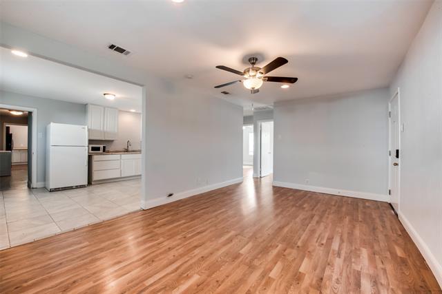 Building Photo - 219 Red Wing Dr