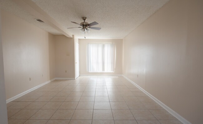 Foto del edificio - 14355 S Harrells Ferry Rd