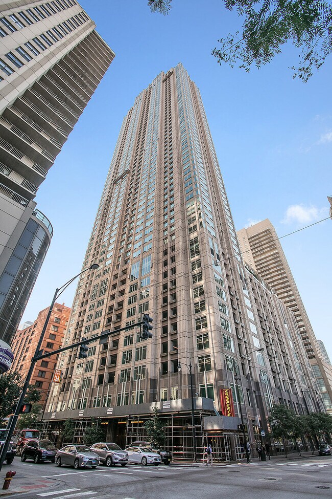 Building Photo - 33 W Ontario St