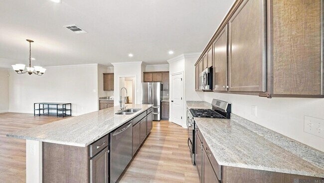 Foto del edificio - 7211 Kenilworth Crossing Ave