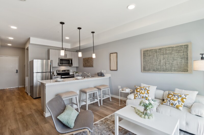 Foto principal - 128 E Main St