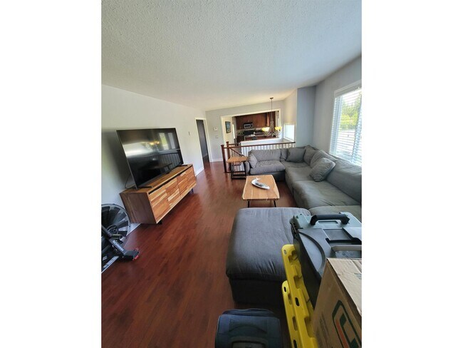 Photo du bâtiment - 4749-207A 207a St