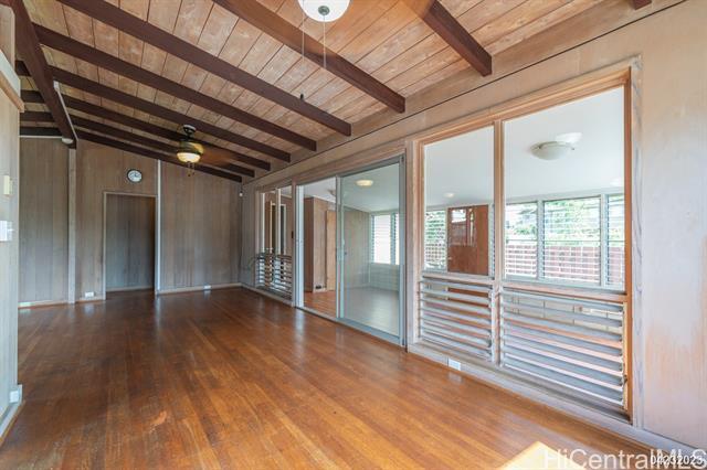 Building Photo - 1531 Onipaa St